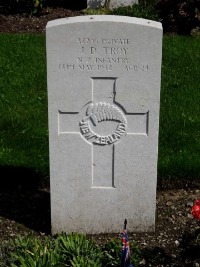 Klagenfurt War Cemetery - Troy, John Dermot